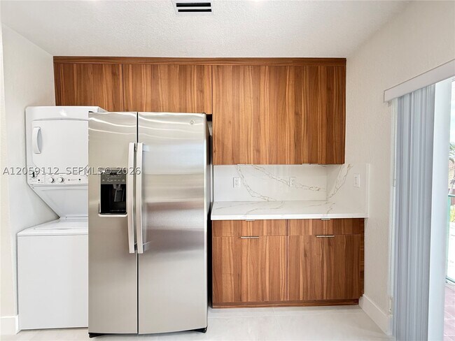 Foto del edificio - 3514 W 76th St