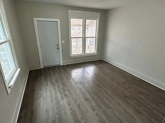 Foto del edificio - 3216 Roberts St
