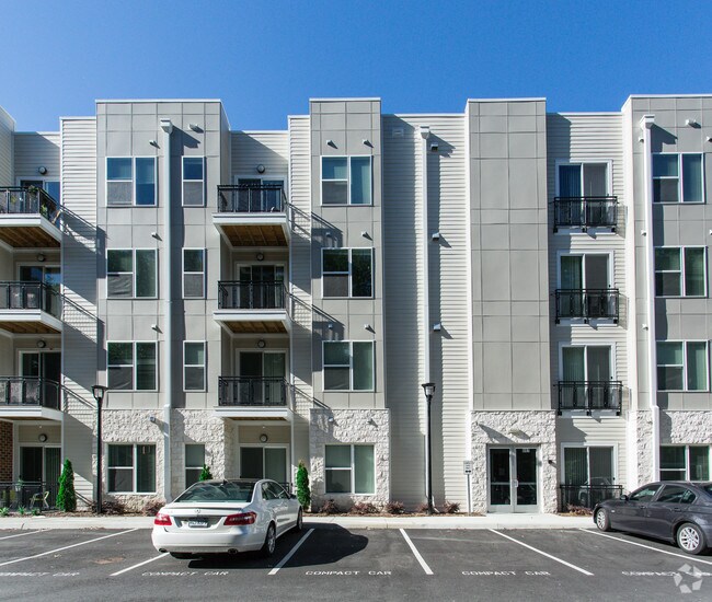 Venture Apartments iN Tech Center Apartments Newport News, VA