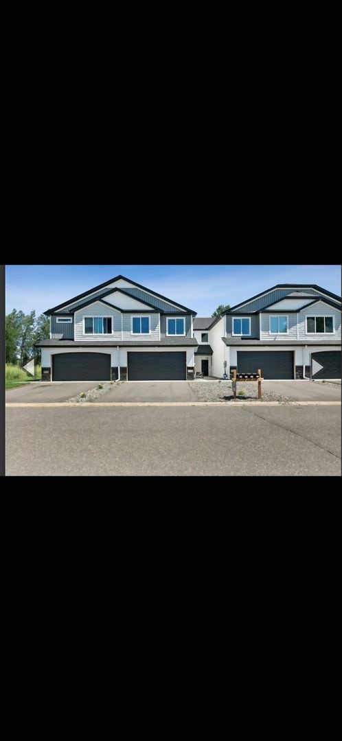 Building Photo - 2124 Cleveland Ln S