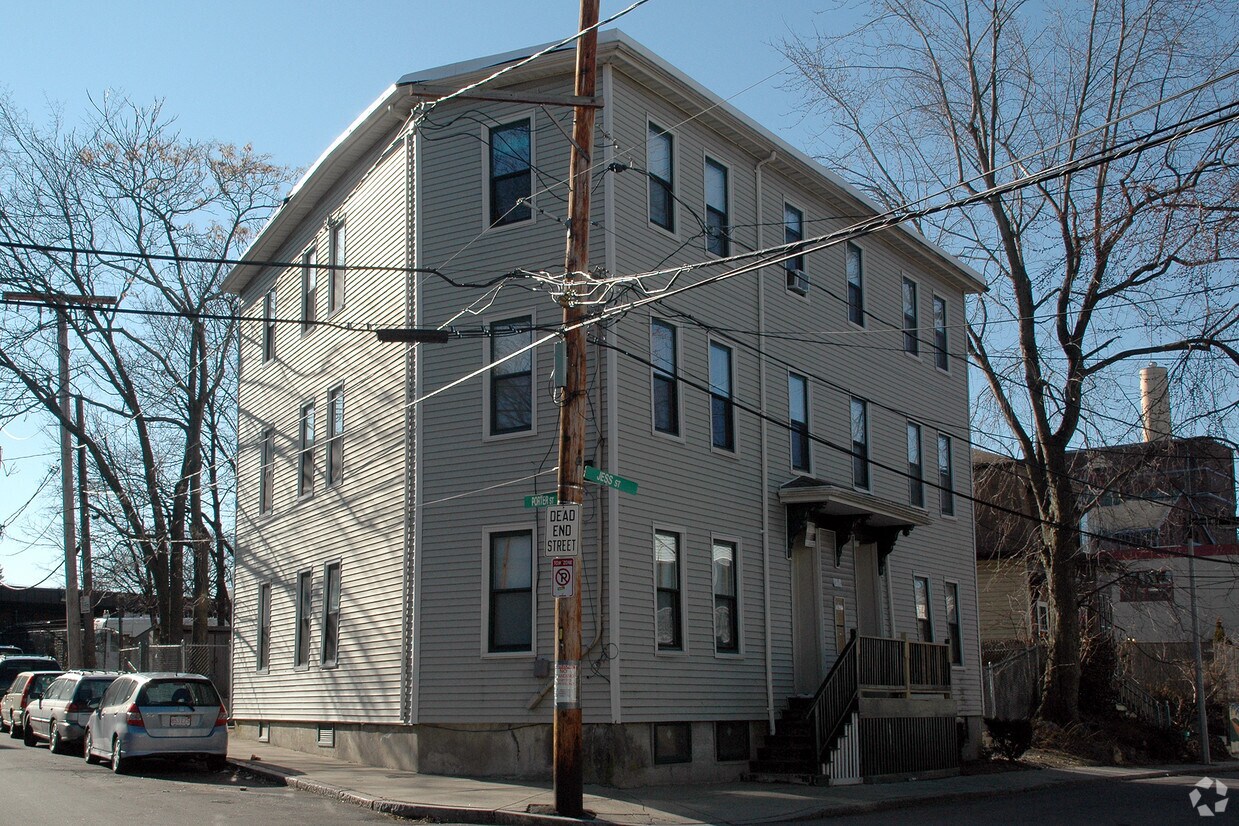 Primary Photo - UE Apartments