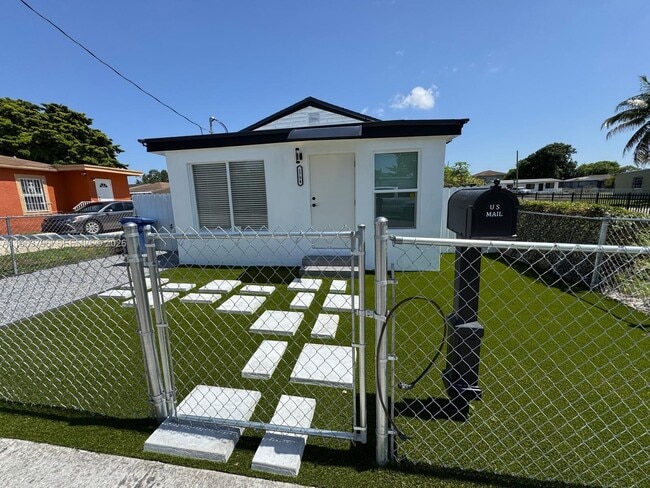 Building Photo - 1794 NW 74th Ter