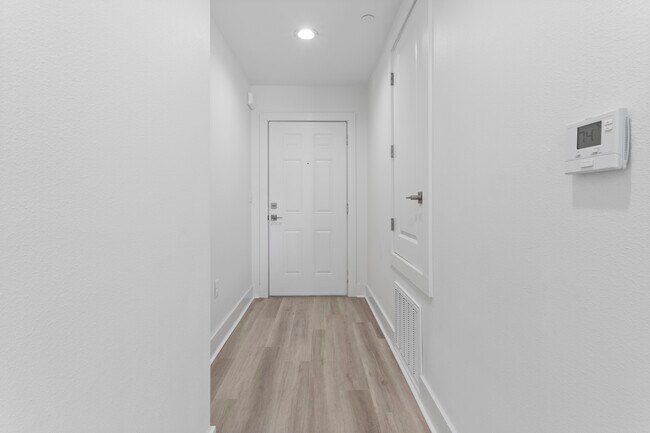 Foto del edificio - Current Apartments