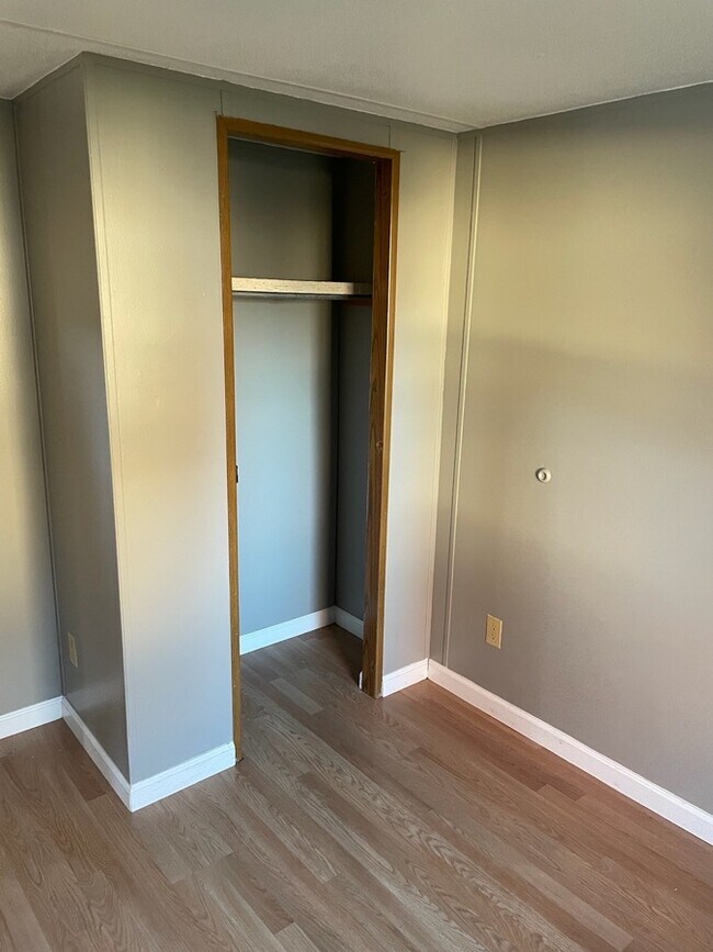 Foto del edificio - 50 Twin Oaks Park Dr