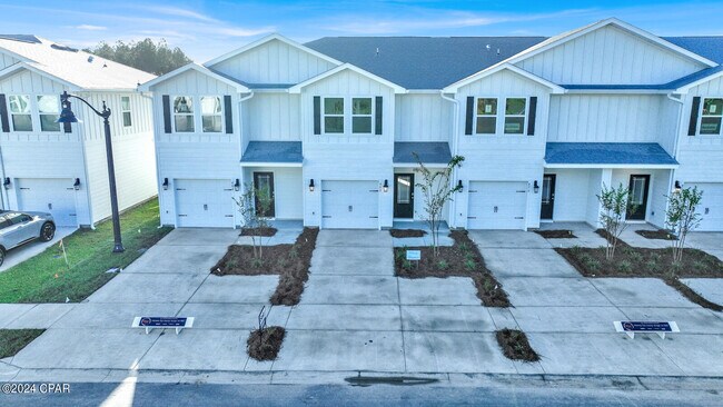 Foto del edificio - 480 Melrose Wy