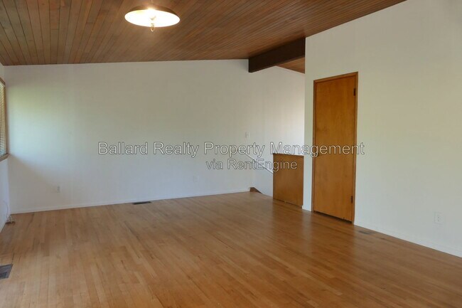 Building Photo - 1802 NW 89th St