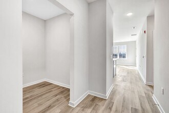 Interior Photo - Kinsley
