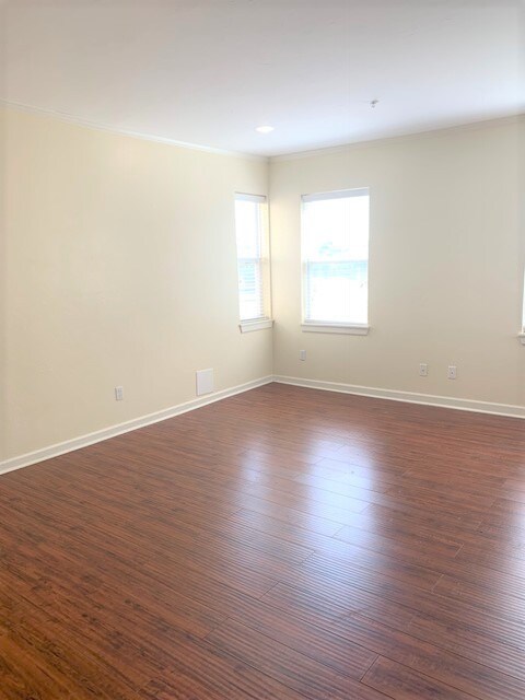 Foto del edificio - 910 NW 13th St