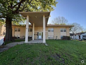 Building Photo - 529 Brown Cir Dr