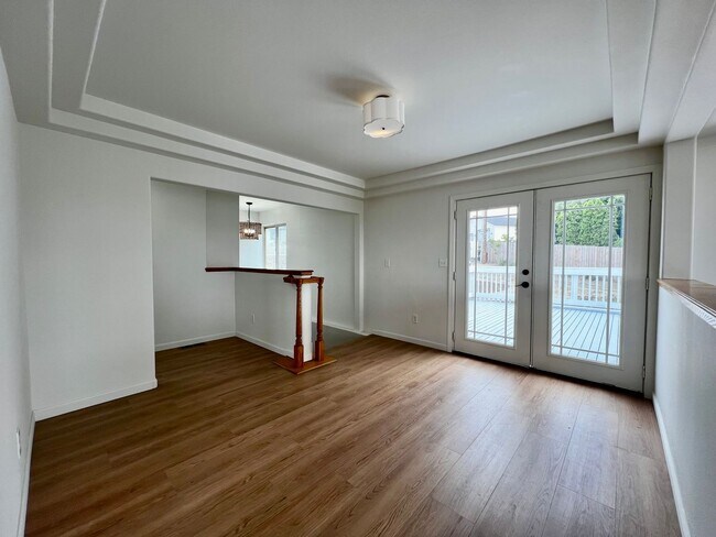 Foto del edificio - 5204 Roza Hill Dr
