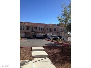 Building Photo - 10550 W Alexander Rd