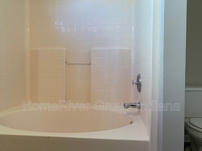 Foto del edificio - 1218 Auburn Dr