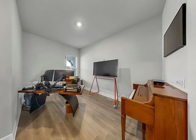 Foto del edificio - 5407 Del Coronado Dr