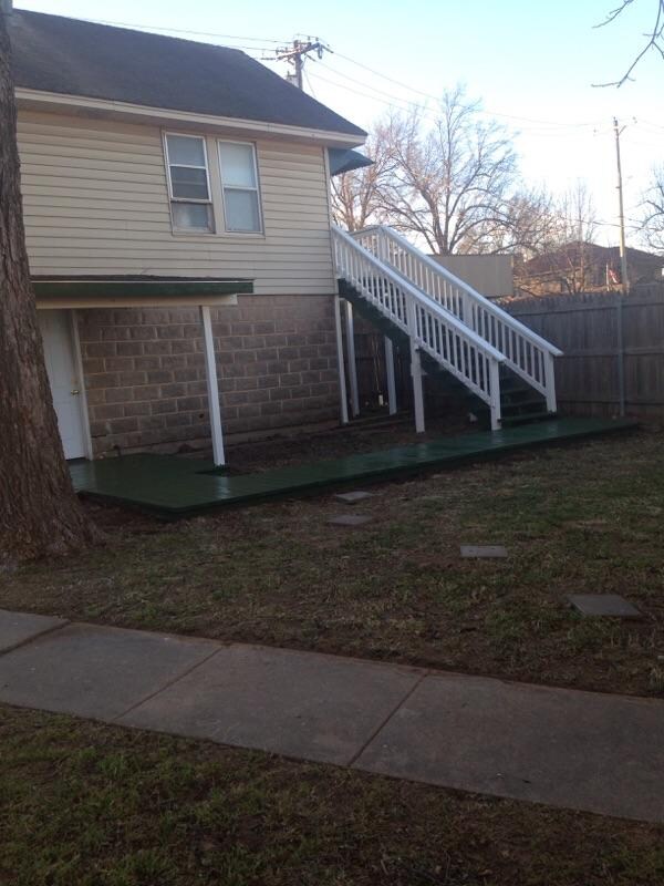 Building Photo - 426 N Beard Ave