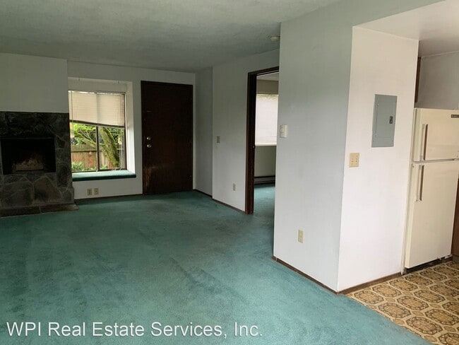 Building Photo - 10515 Midvale Ave N