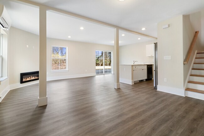Foto del edificio - 634 Mountainview Rd