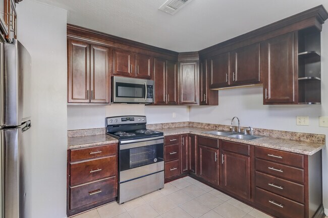 Foto del edificio - 1909 Kingfisher Dr