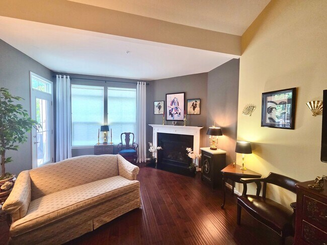 Building Photo - Stunning 4 BR/3 BA EOG Townhome in Elkridge!