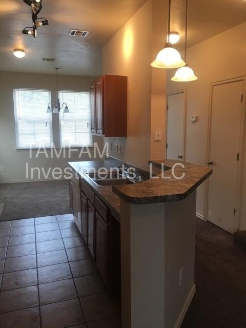 Building Photo - 212 Chalmette Dr