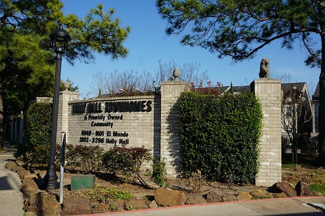 Building Photo - 3166 Holly Hall St