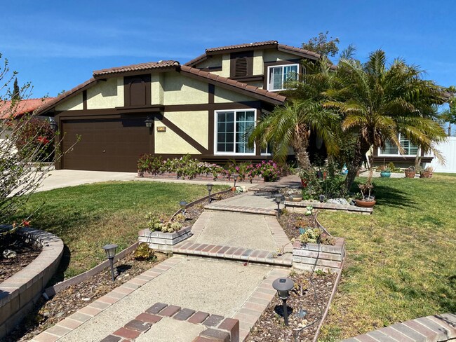 Foto del edificio - 2247 N Driftwood Ave