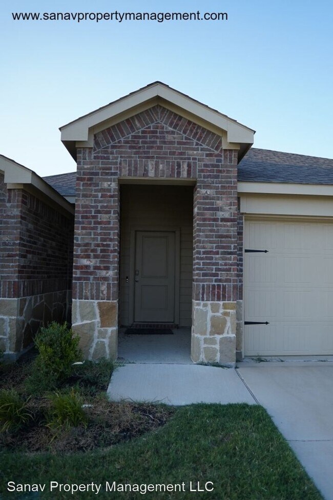 Foto del edificio - 4 br, 2 bath House - 913 English Dr