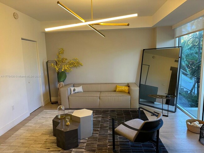 Foto del edificio - 1000 99th St