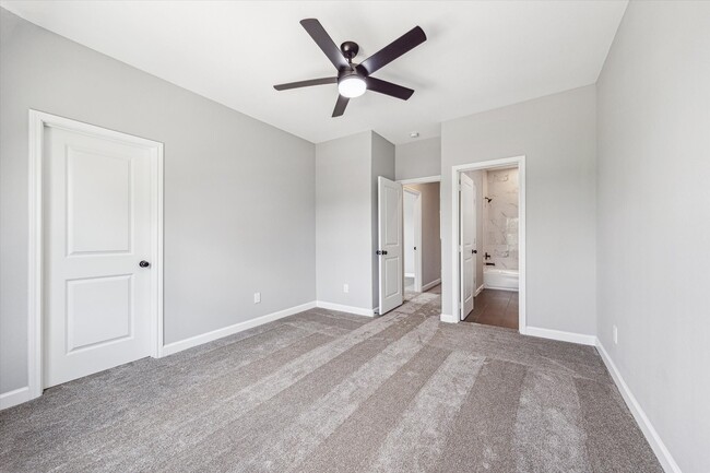 Building Photo - 4211 Faulkner St