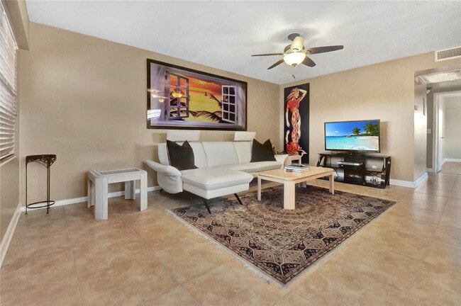 Foto del edificio - 33 Fanshaw A