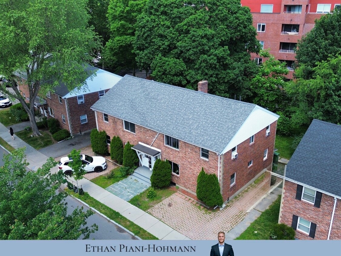 Photo - 43 Aldrich Rd (Watertown, MA)