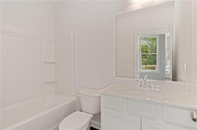 Building Photo - 2775 Bell Dr SE