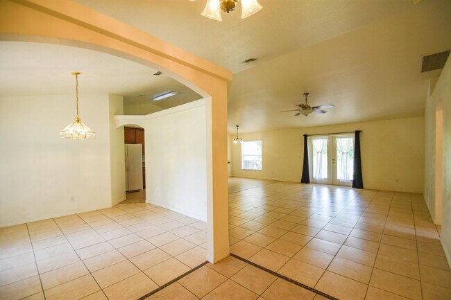Foto del edificio - 10438 Vista Pines Loop