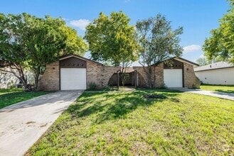 Building Photo - 1524 Eichen Rd