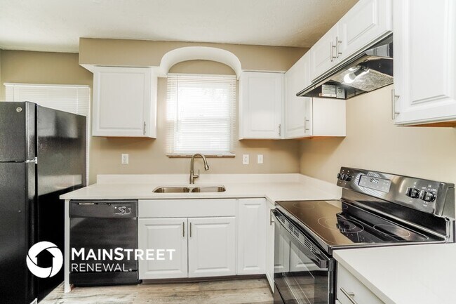 Foto del edificio - 821 S Harris Ave