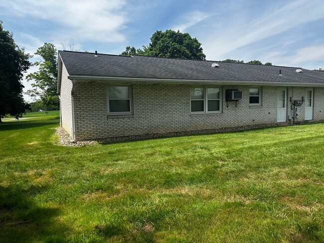 Building Photo - 75/81 Pres Vannes Drive