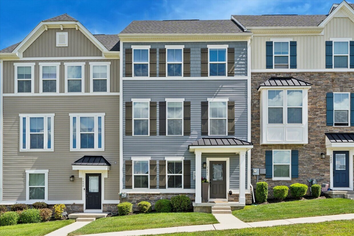 Foto principal - Beautiful 3B/2.5B Townhome in Downingtown ...
