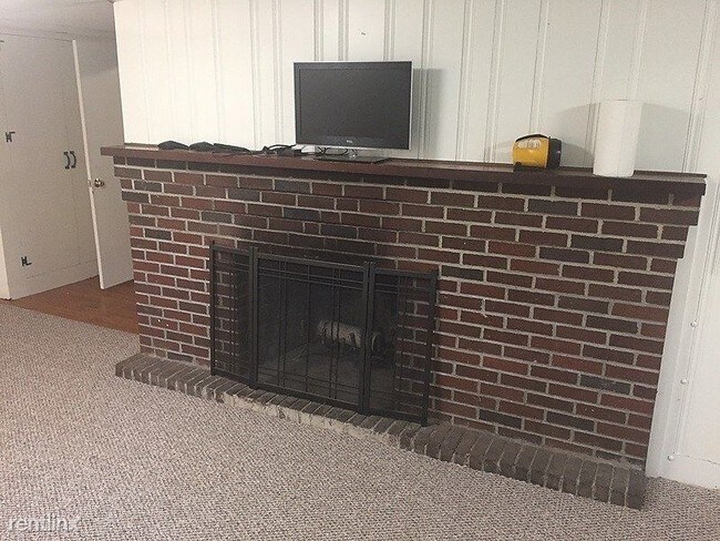 Foto del edificio - 2 br, 1 bath Apartment - 481 Cross Street