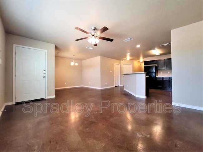Building Photo - 642 Laila Ln
