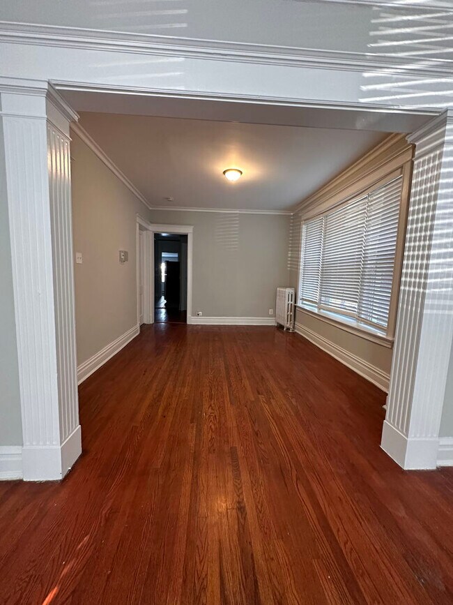 Foto del edificio - 6241 S Troy St