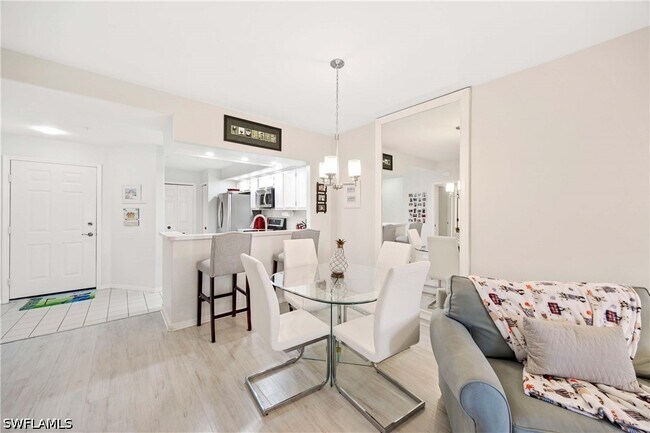 Foto del edificio - 13046 Amberley Ct