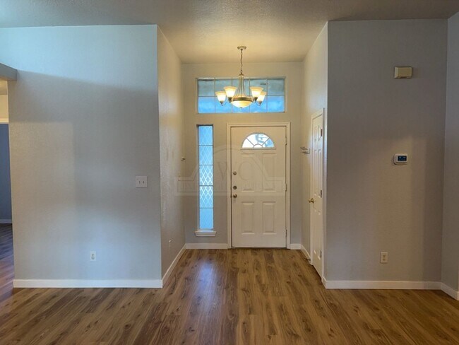 Foto del edificio - 4406 Barrington Trail