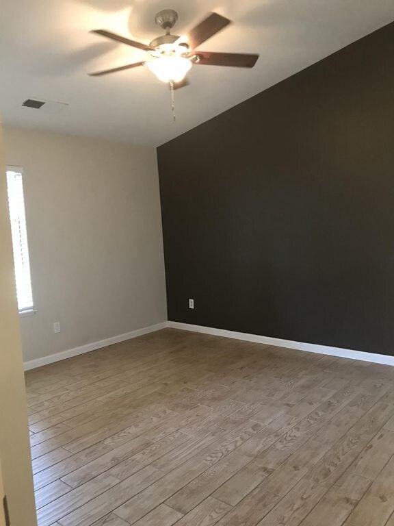 Foto principal - 1220 O St