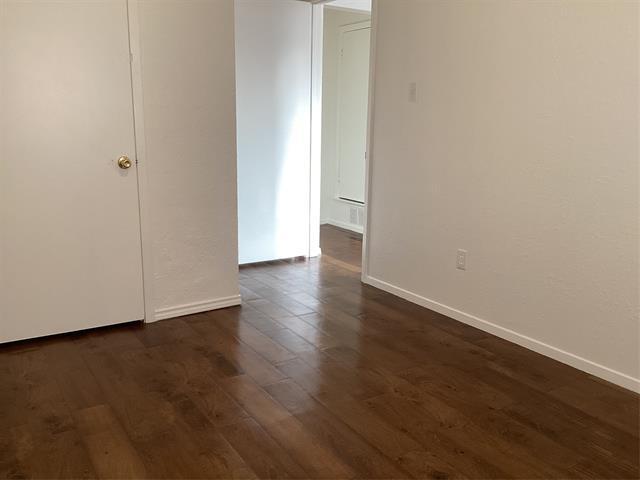 Foto del edificio - 300 S State Hwy 78