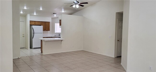 Building Photo - 4814 Castilla Dr