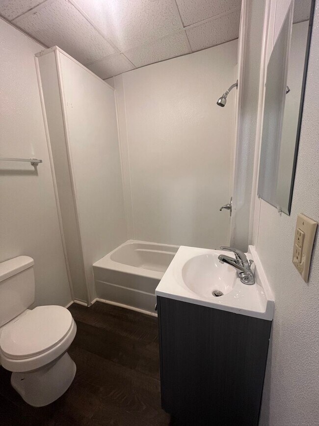 Foto del edificio - 613 N 22nd St
