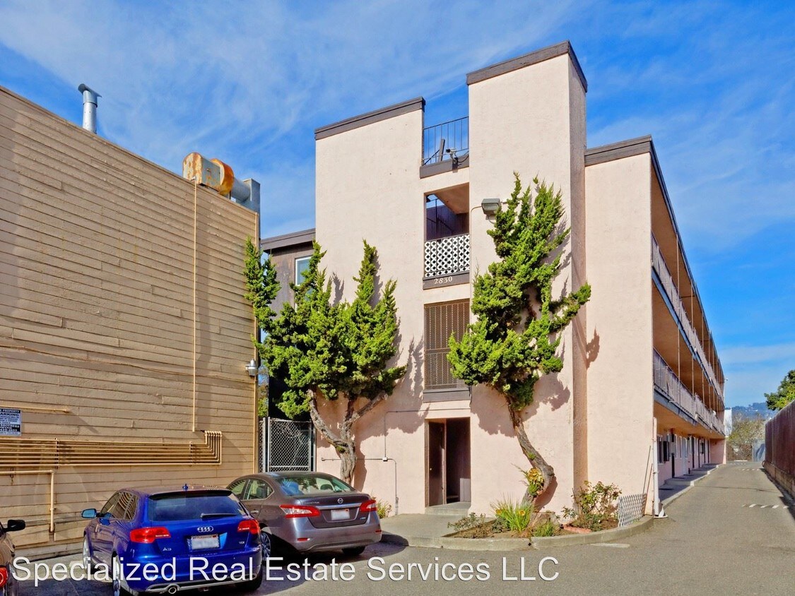 Primary Photo - 2830 International Blvd