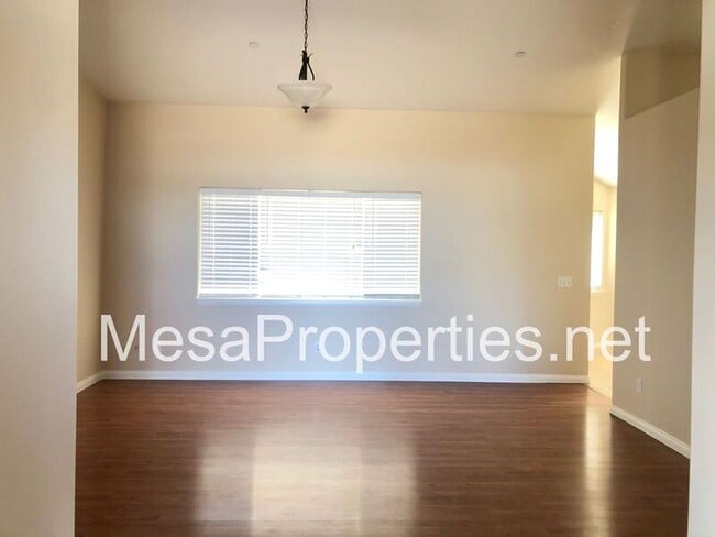 Building Photo - 325 Del Rosa Rd