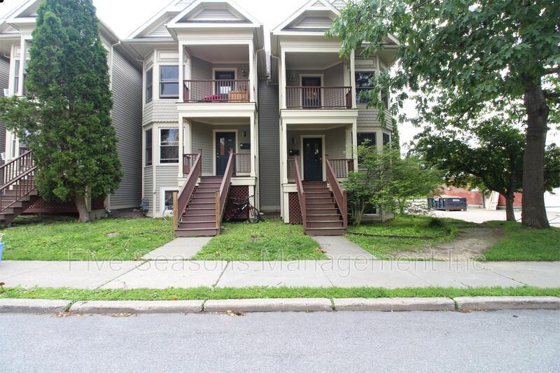 Primary Photo - 62-68 Orchard Terrace