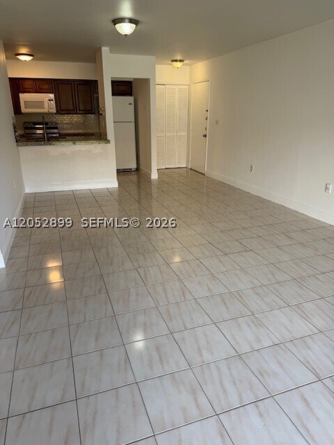 Foto del edificio - 280 W Park Dr