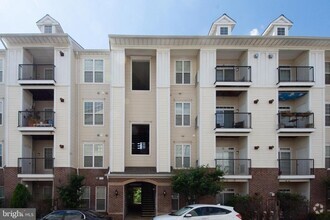 Building Photo - 21197 McFadden Square